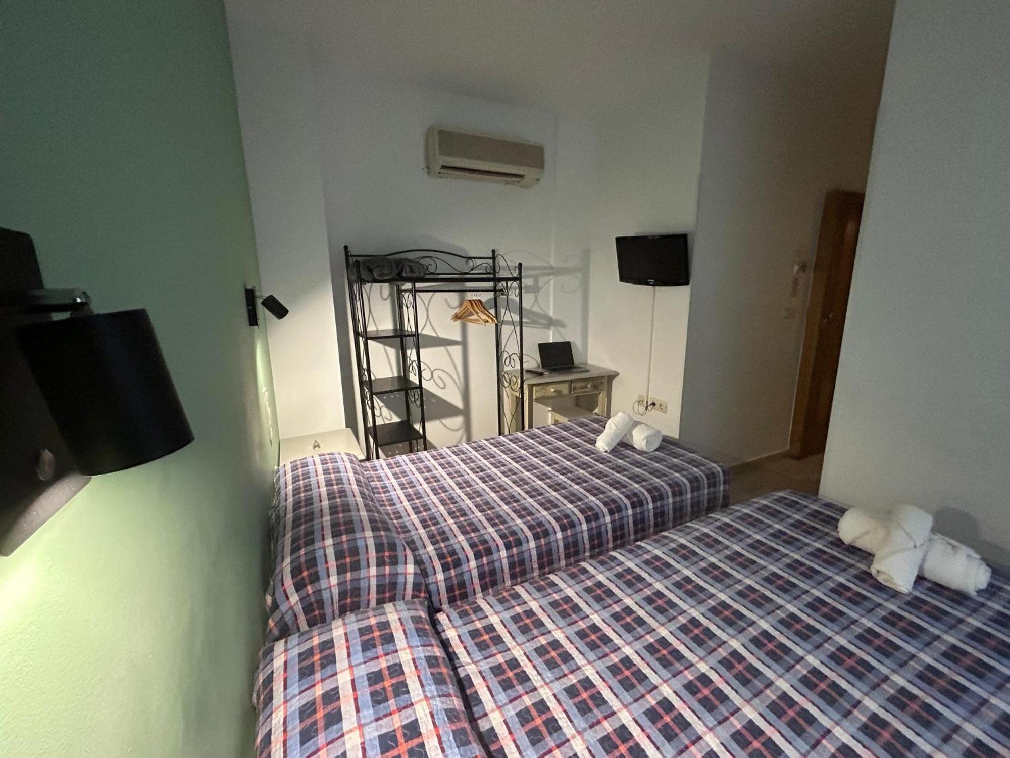 Hostal El Olivo 格拉纳达 外观 照片